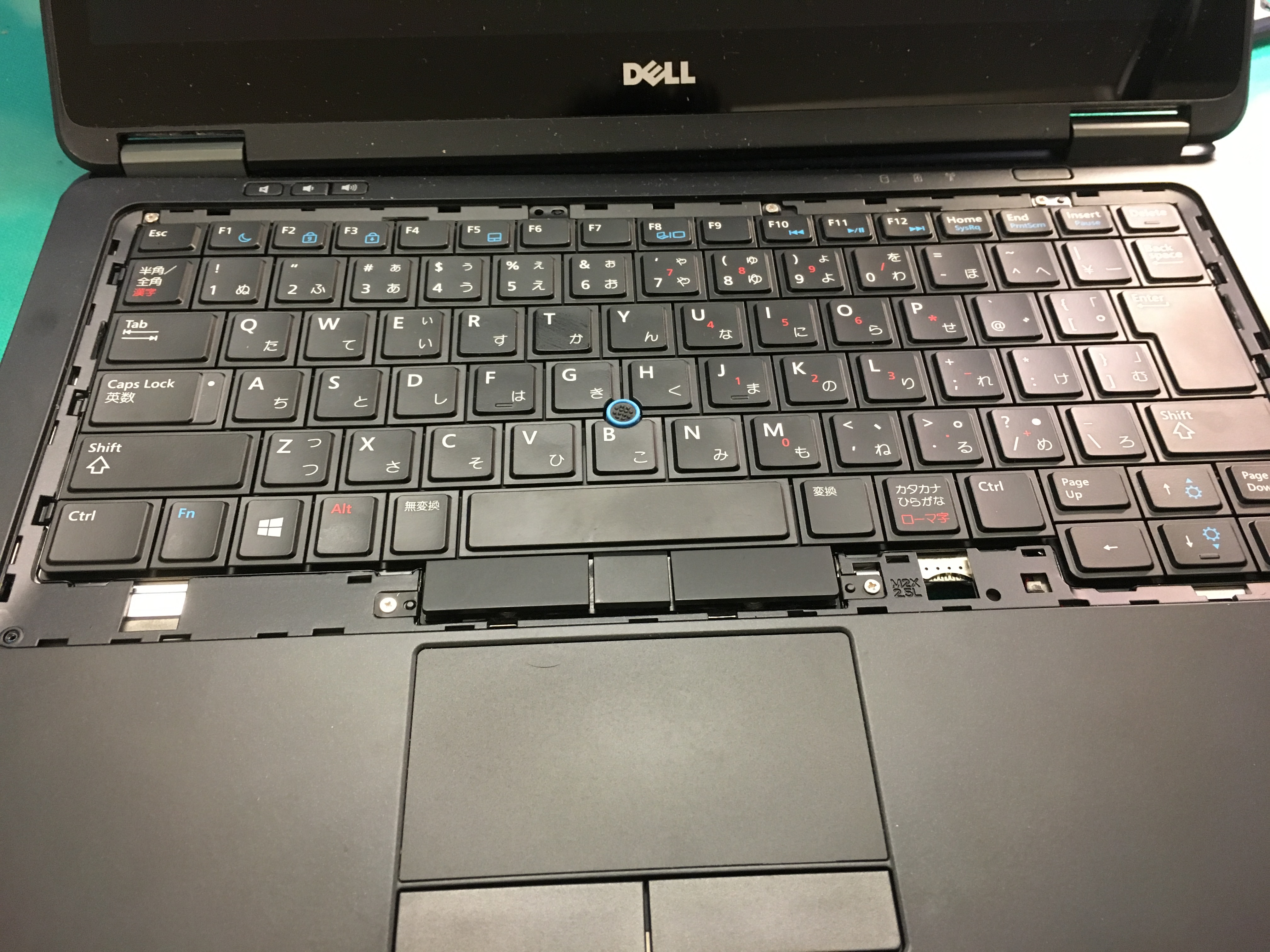 電源入らない Acランプも消える Dell Latitude パソコン修理 パソコン修理ブログ イーハンズ 東京 秋葉原 新宿 池袋