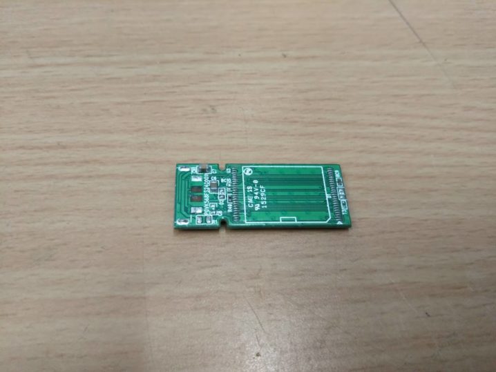 USBメモリ基板