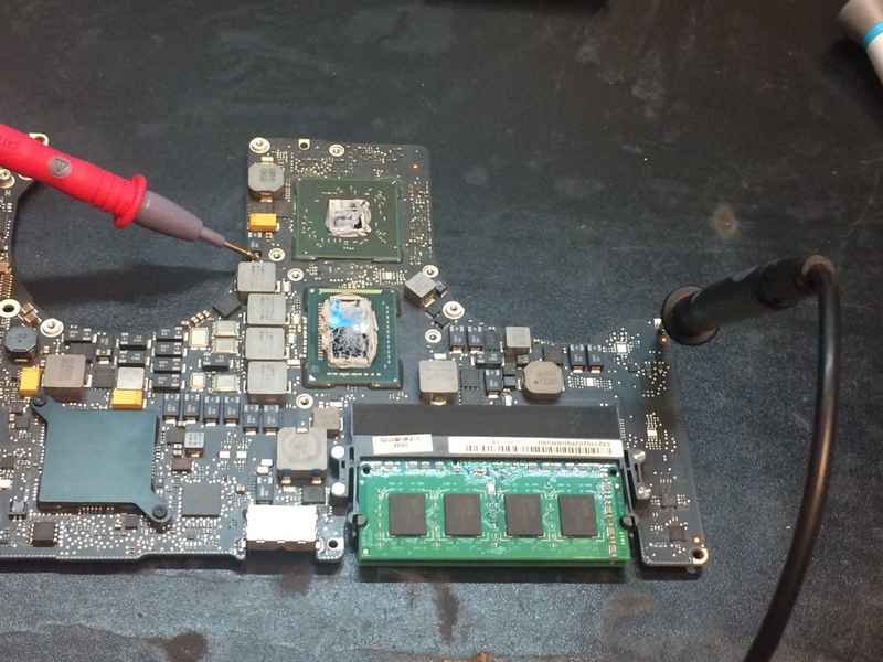 MacBookロジックボード